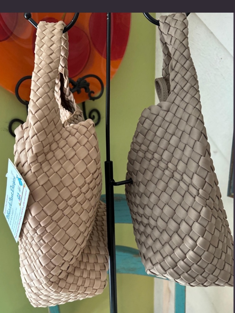 Vegan leather woven handbag!Brand new w/tags, includes small zipper pouch inside